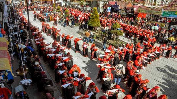 Manali: Women perform 'Kulvi Naati' dance during the Manali Winter Carnival 2023, in Manali, Tuesday, Jan. 3, 2023. (PTI Photo)