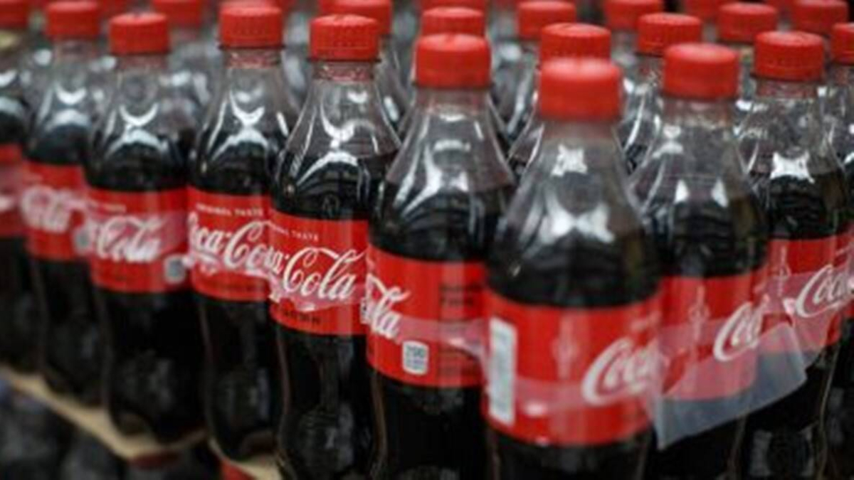 Coke rewrites script to be a brand for all seasons Coke rewrites script to be a brand for all seasons