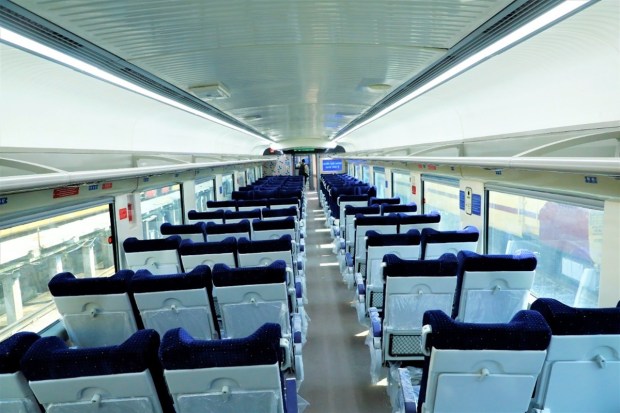 The ultra-modern Semi High speed train is equipped with the latest technology and enhanced comforts. There are reclining seats in all classes and rotating seats in Executive AC Chair Car coaches. (Image: Twitter/South Central Railway)
