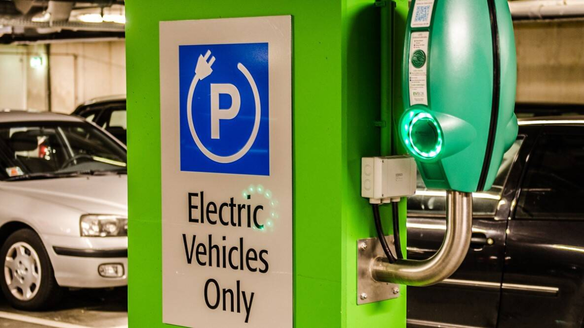 FAME II scheme, EV makers, electric vehicles, subsidy, Hero Electric, Okinawa Autotech FAME II scheme, EV makers, electric vehicles, subsidy, Hero Electric, Okinawa Autotech