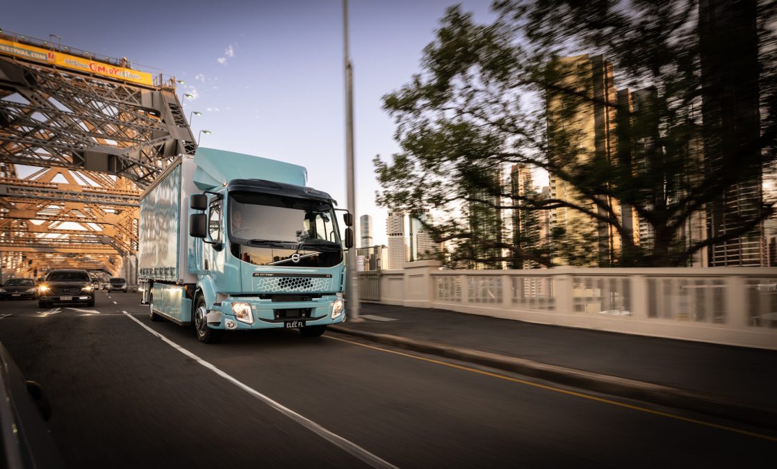 Volvo receives record order for electric trucks in Australia Volvo receives record order for electric trucks in Australia