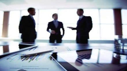 l CALL FOR CAUTION Top IT firms entering a weak phase