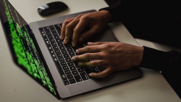 online scam, online fraud, screen sharing fraud, scam, scamming in india, phishing in india
