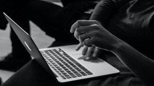 online scams, phishing, email scams, lottery scams, online scams in india, tips to avoid getting scammed, scams in india, online phishing