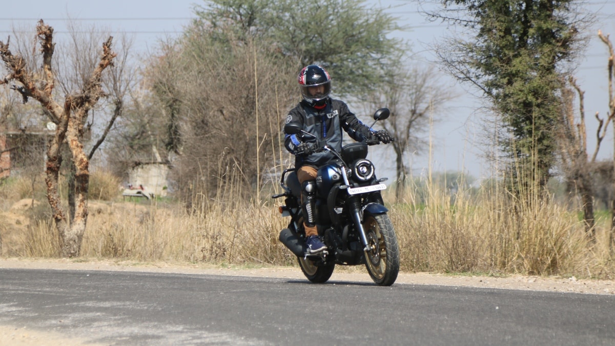 The 2023 Yamaha FZ-X is available in a single variant with three colour shades on offer. Its prices range from Rs 1.36 lakh to Rs 1.37 lakh, ex-showroom.