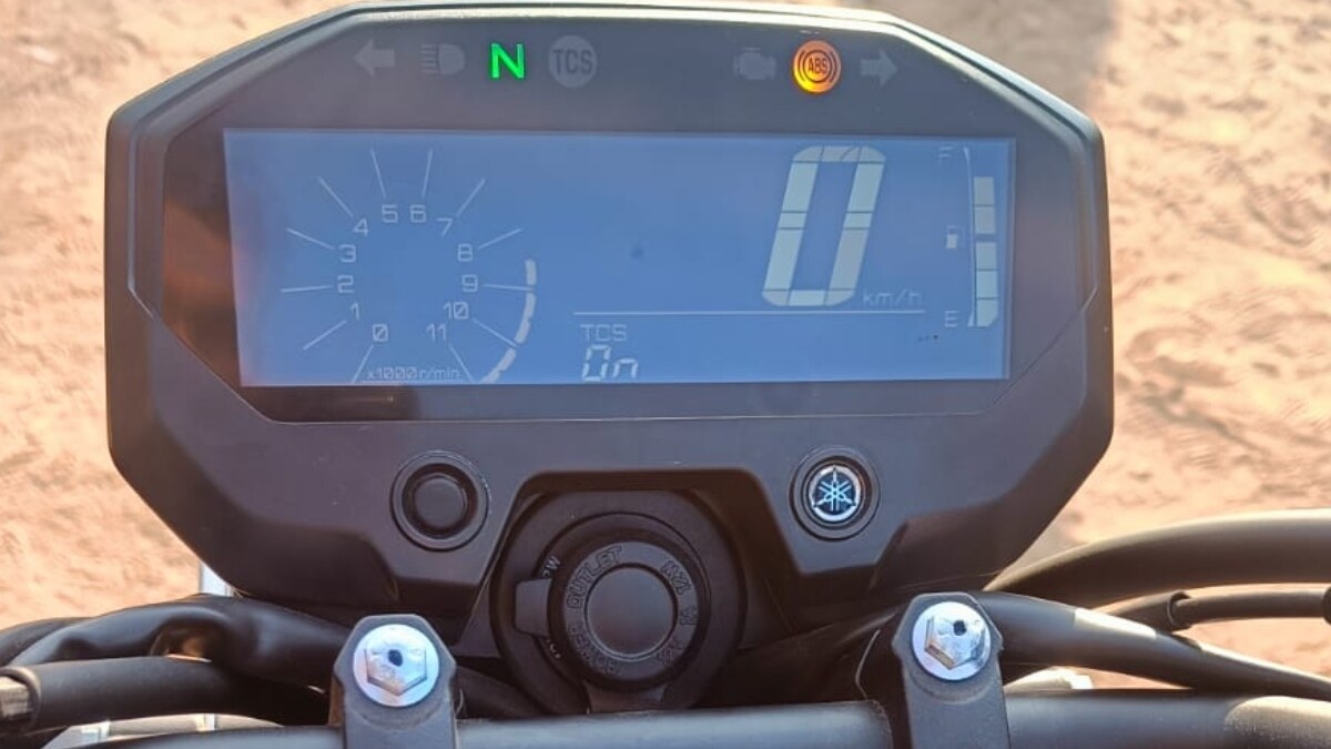 The biggest update in the 2023 Yamaha FZ-X is the addition of traction control system – a first-in-segment feature. While a motorcycle of this displacement doesn’t really need TCS, it’s a welcome addition.