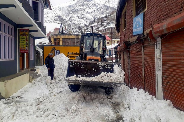 The highest number of 148 roads were closed in Lahaul and Spiti, followed by 43 in Kinnaur, nine in Kullu, seven in Chamba, two in Kangra and one in Shimla district. (Image: PTI photo)