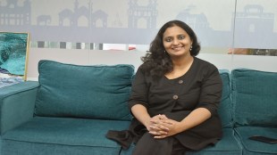 A woman 'moving' the relocation industry