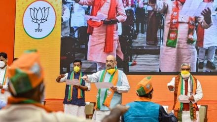 Amit Shah in Bihar amid Mahagathbandhan show of strength, to hold parallel rallies