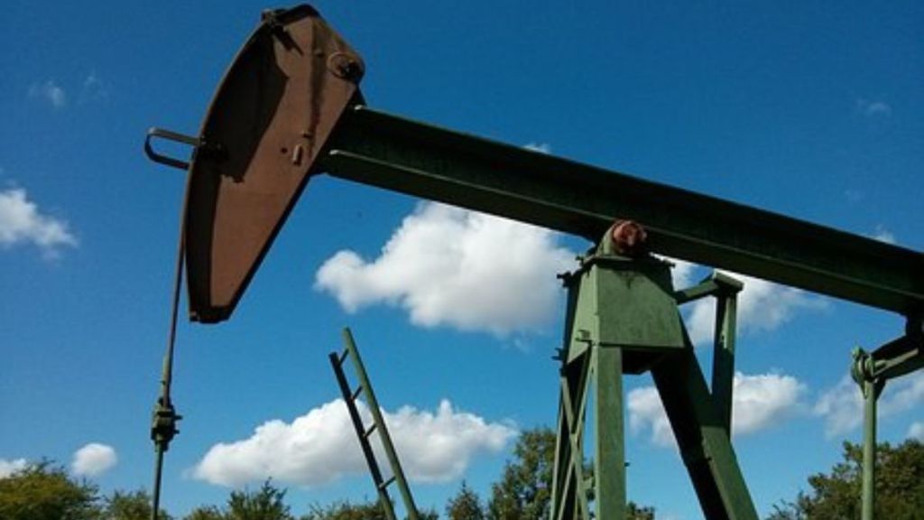 Crude oil futures slip on low demand