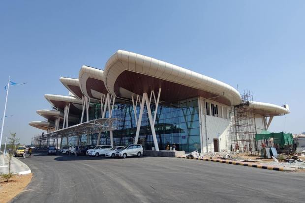 The airport would have the longest runway of 3,200 metres after Kempe Gowda International airport, Bengaluru and is designed to operate Boeing 737 and Airbus A320 type aircraft and can handle about 200 peak-hour passengers.