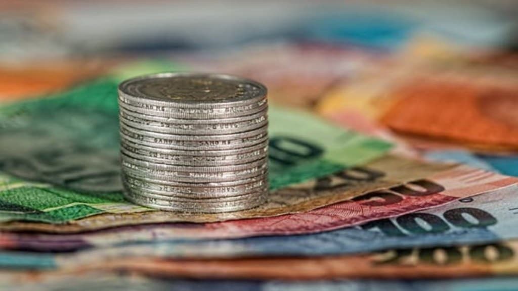 Good time to bet on 2-4-year funds Industry Good time to bet on 2-4-year funds Industry