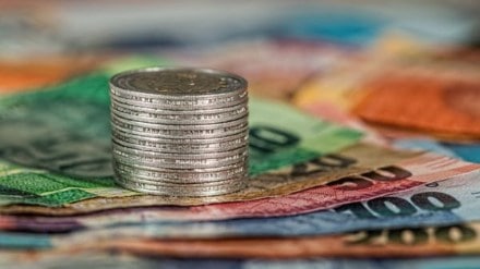 Good time to bet on 2-4-year funds Industry Good time to bet on 2-4-year funds Industry