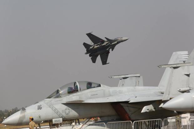 Over 800 companies from almost a hundred countries participated in the event.
 (Pic Courtesy: Ministry of Defence)