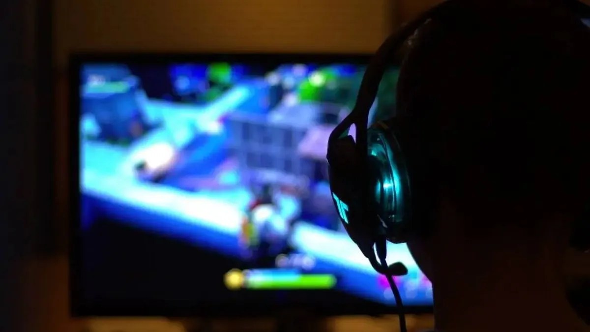 Online Gaming Online Gaming