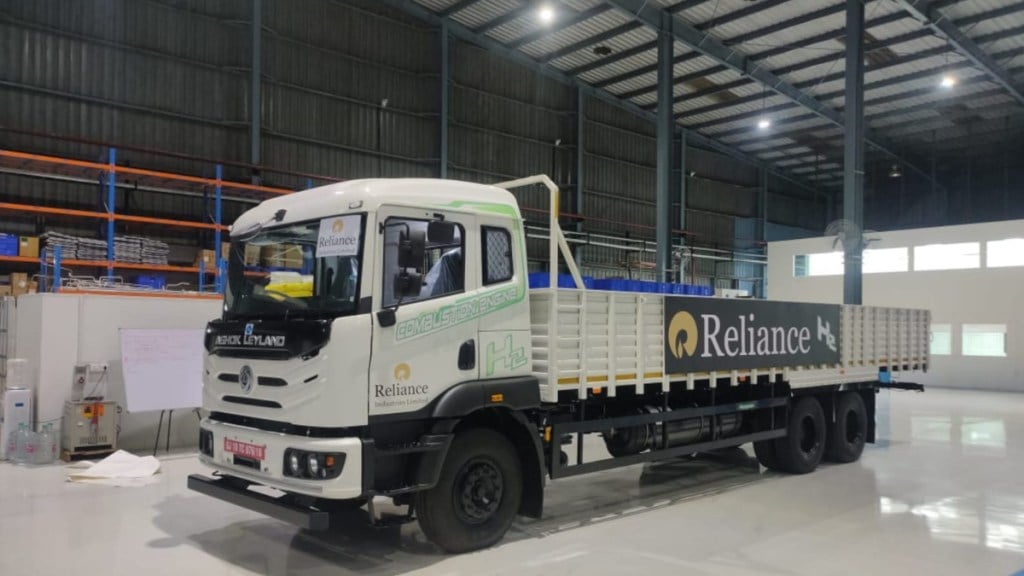 Ashok Leyland H2-ICE heavy-duty truck