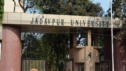 One of the alumni, Ravi Prasad, has alone contributed Rs 31 lakh. One of the alumni, Ravi Prasad, has alone contributed Rs 31 lakh.