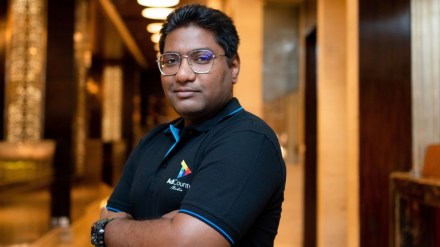 To make your early bird pricing work, communicate value to your target group and leverage your online channels to create a unique connection with your visitors via storytelling.