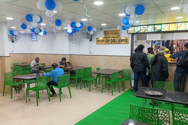 KSR Bengaluru Station beckoning you for sumptuous meals on board – See PICS