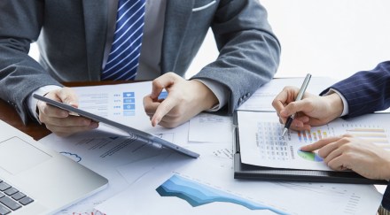 CFO, financial risk, CFO optimism index, short term funds, balance sheet, funding needs, cash flow, profitability