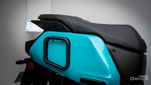 The Indie features brackets to fit side panniers and a top box, while also featuring built-in crash guards. The e-scooter has the largest seat in its class and features a 43-litre storage space under the seat.