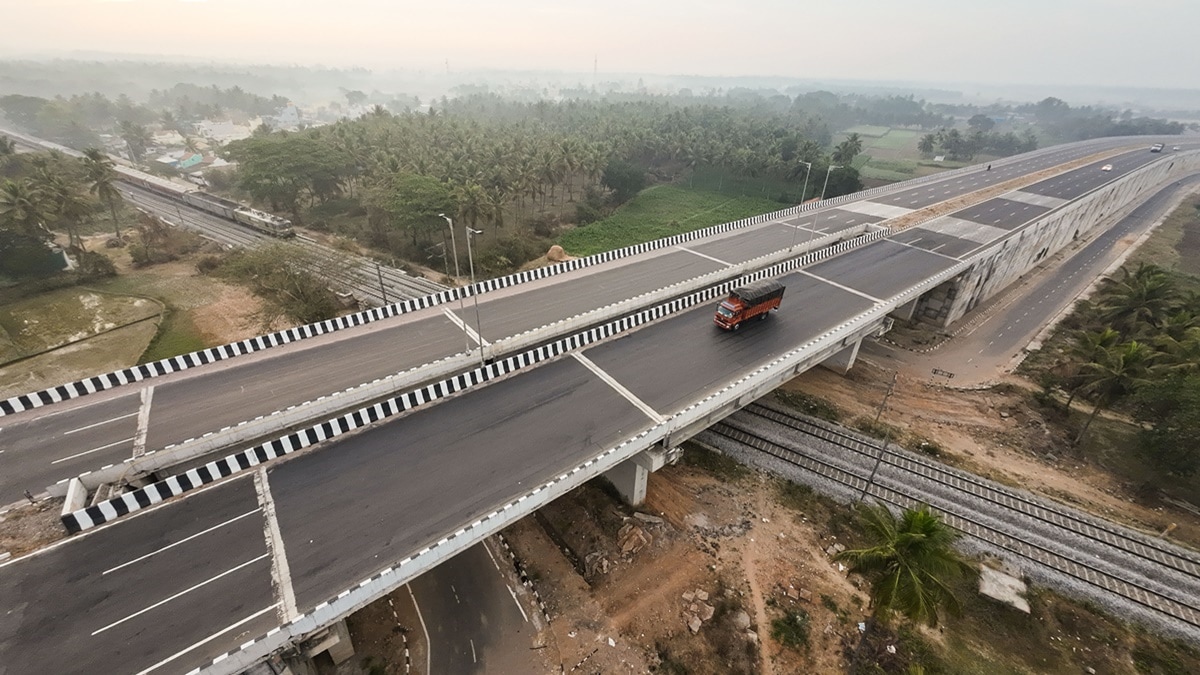 Bengaluru-Mysuru Expressway, Bengaluru-Mysuru Expressway traffic advisory, Bengaluru-Mysuru Expressway traffic congestion, Bengaluru-Mysuru Expressway police, traffic police on Bengaluru-Mysuru Expressway