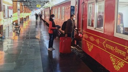 hyrogen train, hyrogen train first, hyrogen train speed, hyrogen train cost, hyrogen train kya hai, hyrogen train in india, hyrogen train in india route, hyrogen train manufacturers in india,