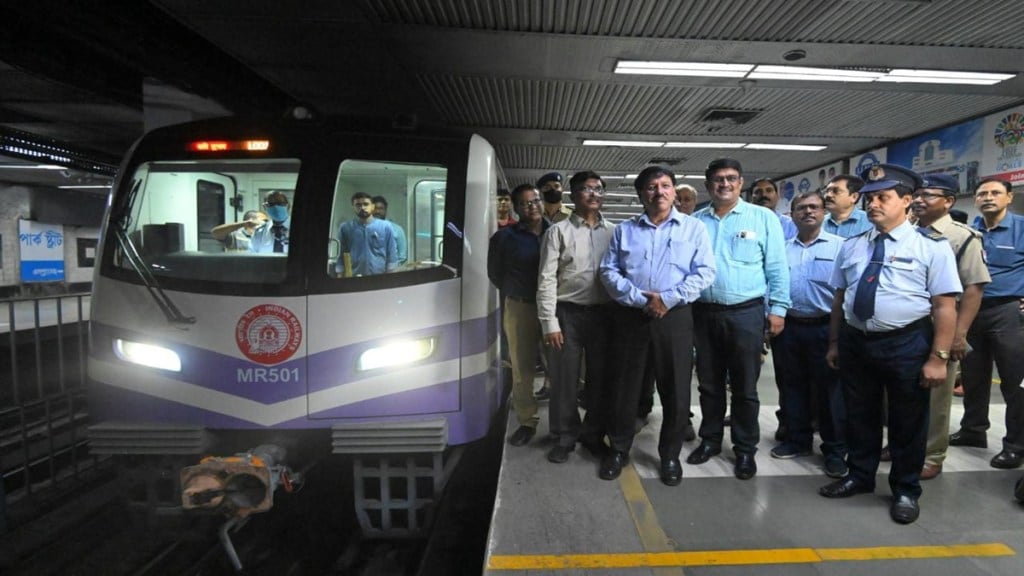 kolkata metro, kolkata metro rake, kolkata metro new rake, kolkata metro chinese rake, kolkata metro map, kolkata metro corridors, kolkata metro twitter, kolkata metro dalian rake, kolkata metro dalian rake features, kolkata metro new rake features, kolkata metro rake, kolkata metro mr 501, kolkata metro mr 501 rake, mr 501, mr 501 features,