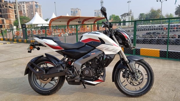 Pulsar NS200