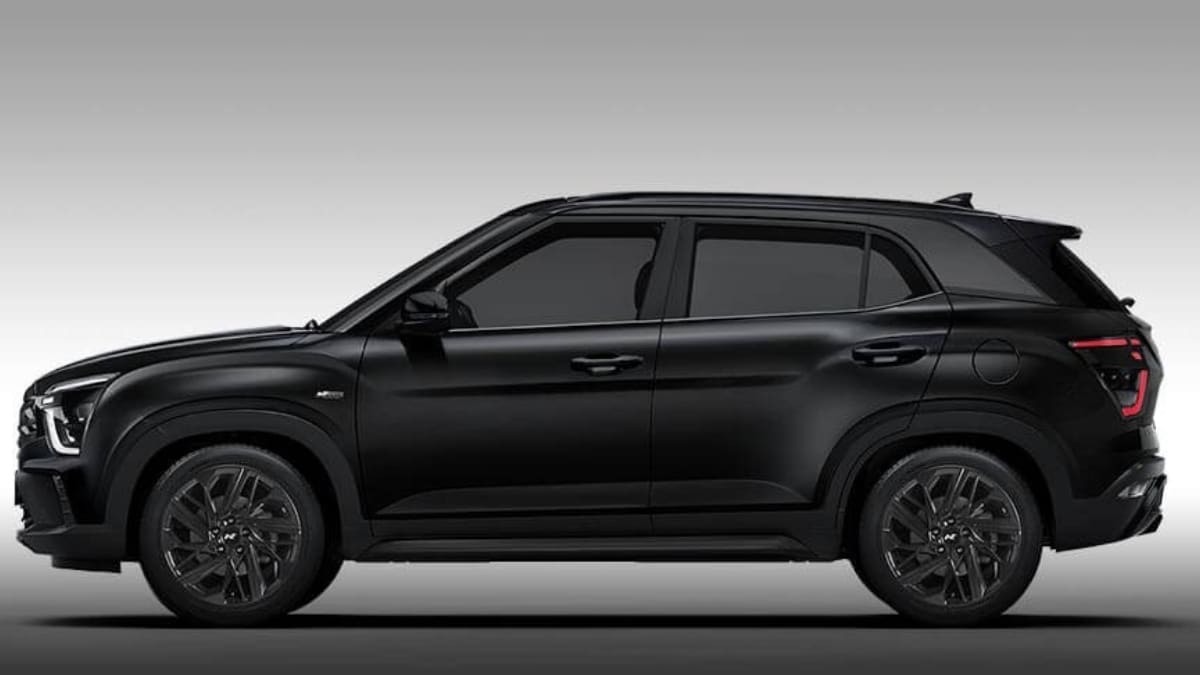 For the Night Edition, Hyundai has darkened some of the body parts and complemented the SUV with an LED lighting system and exclusive 18-inch black finished wheels. 
