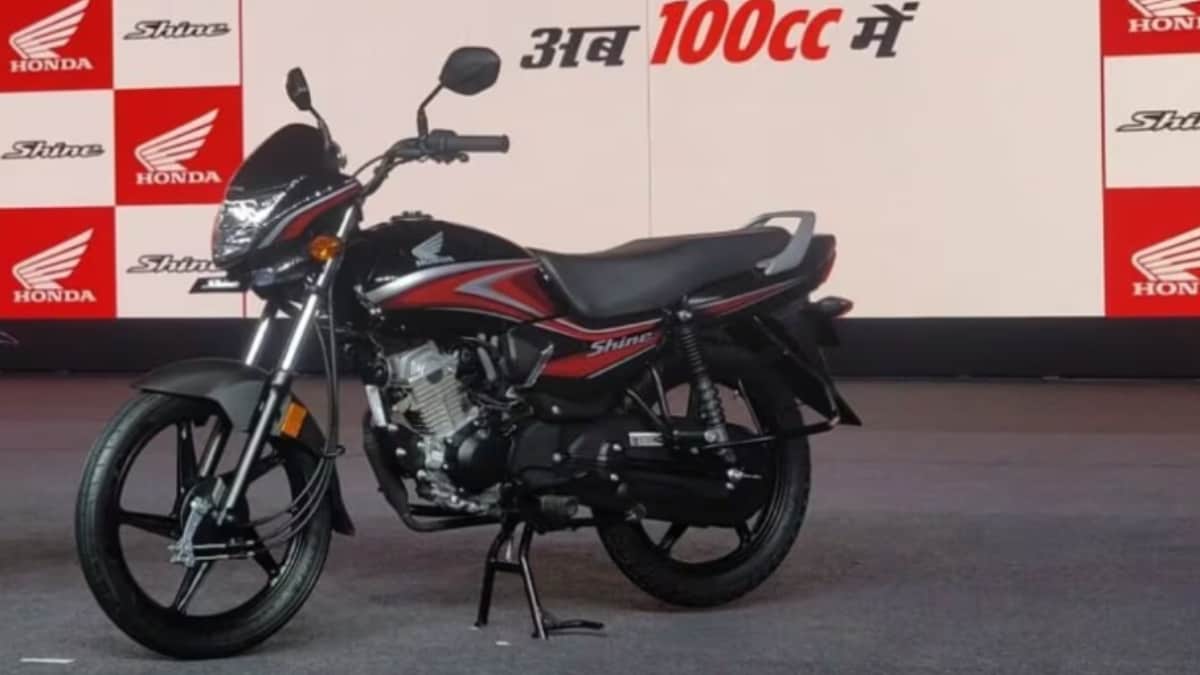 The new Honda commuter’s wheelbase measures 1,245mm while the seat height stands at 786mm, making it an accessible motorcycle to many.