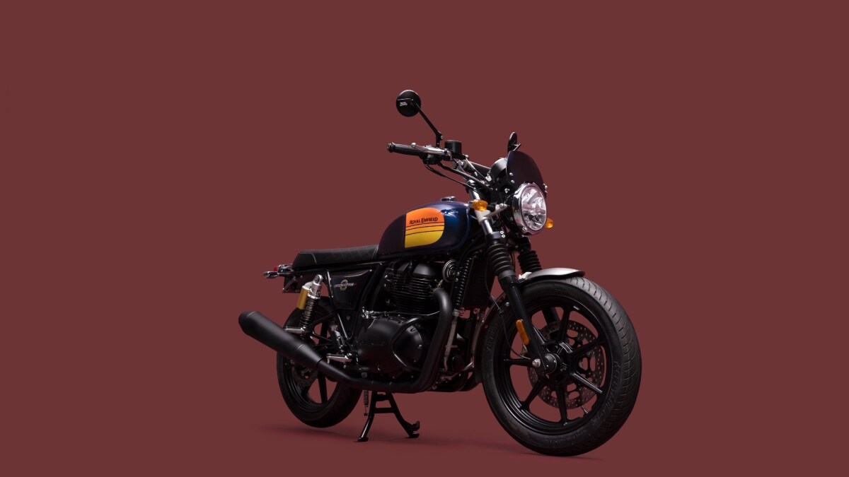 While the updated Continental gets its alloy wheels wrapped in new Vredestein Centuro ST tyres, the Interceptor continues with Ceat tyres.