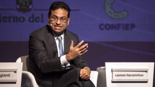 Starbucks, CEO, global corporations, appointment, retail, grocery, e-commerce companies, reinvention strategy, experience