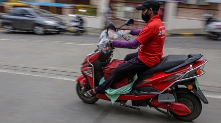 zomato, swiggy, food delivery, two-wheeler riders, bike-taxi ban, regulations, challans, delivery aggregators, RTO, e-commerce, Motor Vehicles Act, licence
