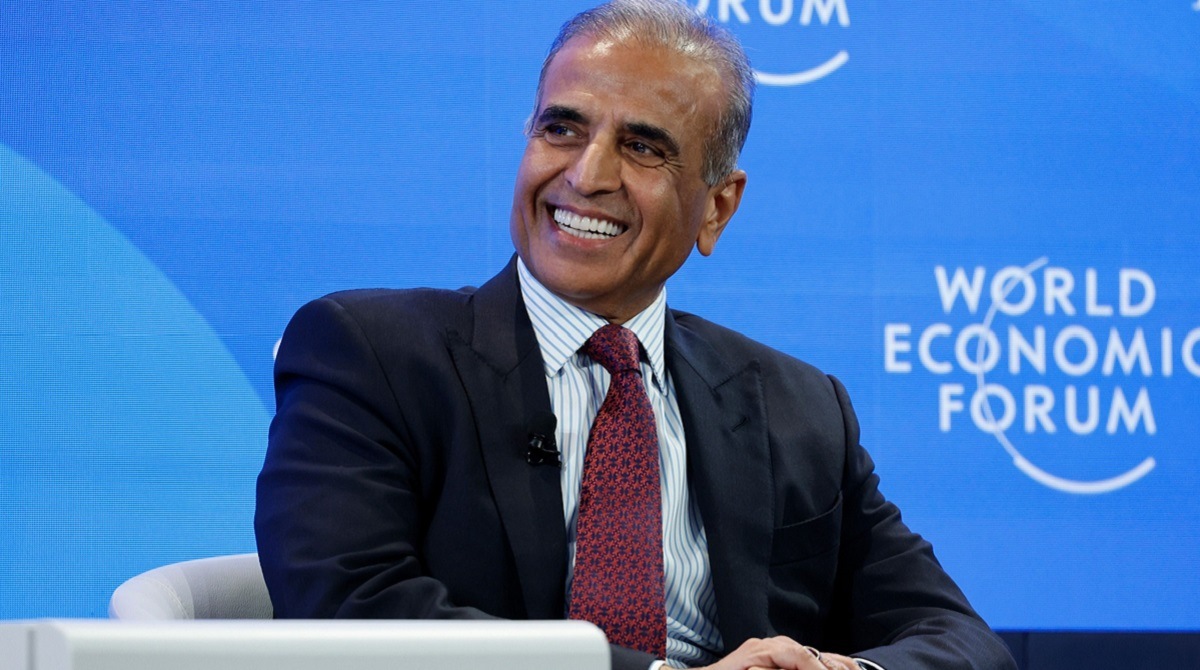 Sunil Mittal, airtel chairman, airtel, tariff, low returns, capital, business, hike, minimum recharge