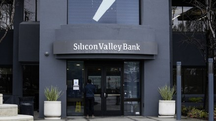 silicon valley bank, Infosys, TCS, JP Morgan, financial turmoil, regional banks, growth, bank tech budgets, long-term deals, revenue, BFSI silicon valley bank, Infosys, TCS, JP Morgan, financial turmoil, regional banks, growth, bank tech budgets, long-term deals, revenue, BFSI