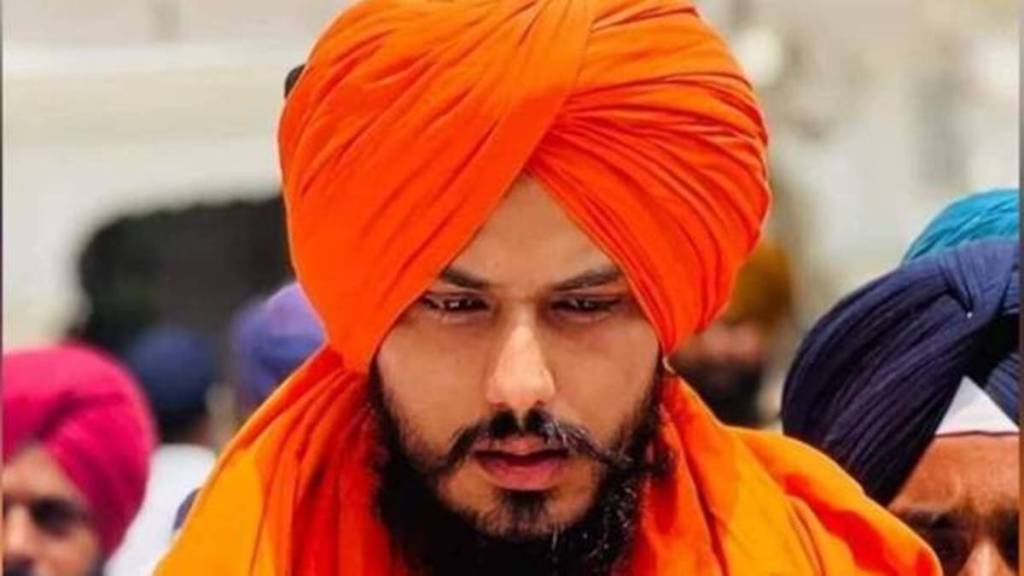 Amritpal Singh likely to surrender at Golden Temple Amritpal Singh likely to surrender at Golden Temple