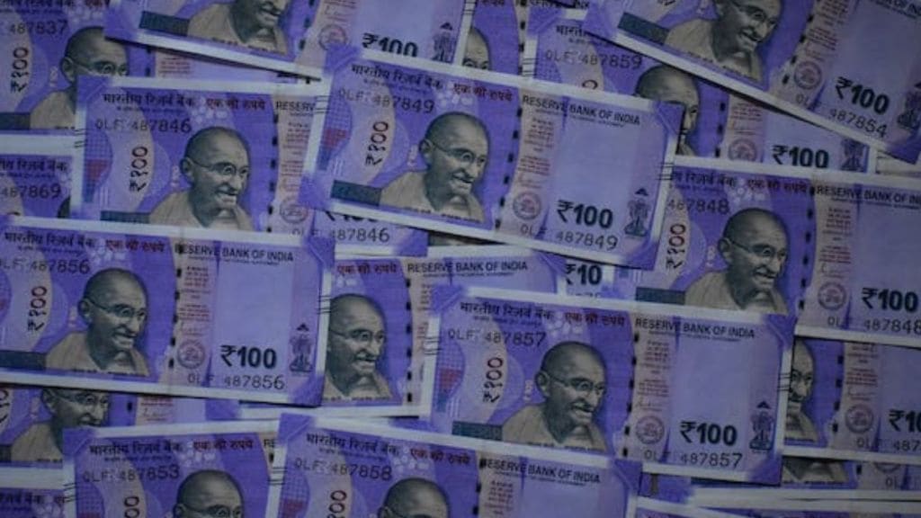 FY'23 fiscal deficit FinMin monitoring daily receipts, expenses in March (1)