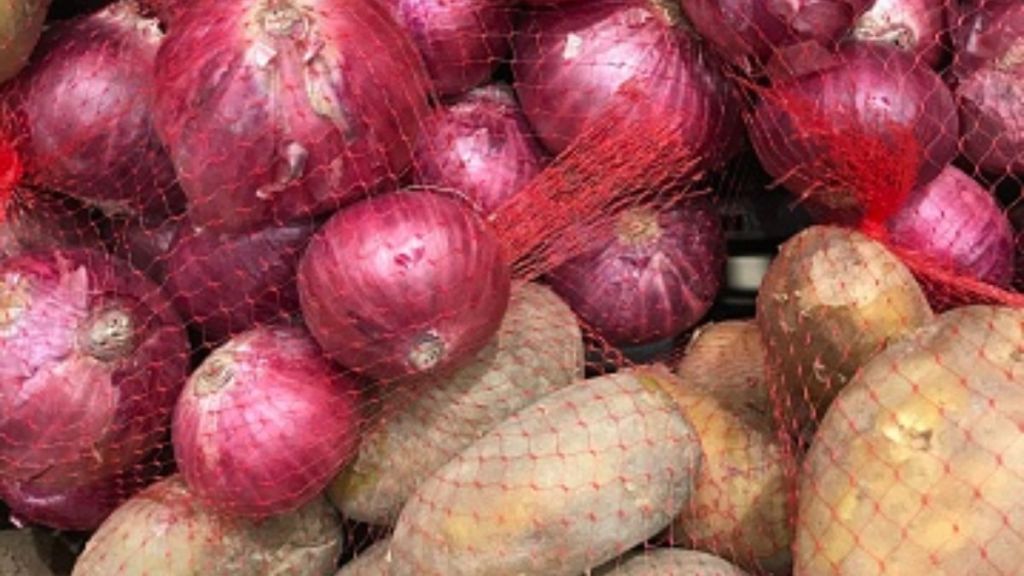 onion, india