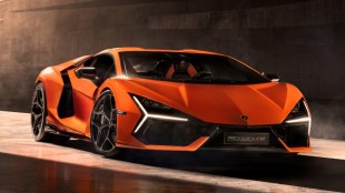 Lamborghini Revuelto