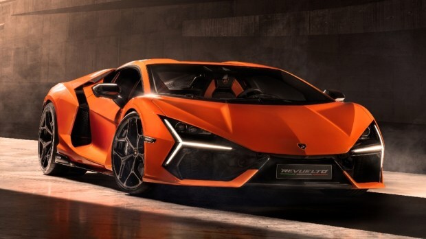 Lamborghini Revuelto