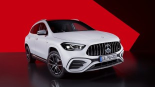 Mercedes-AMG GLA updated exterior