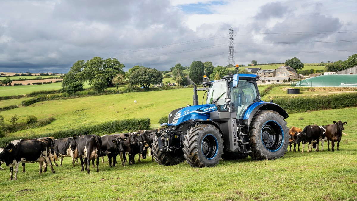 New Holland T6.180 Methane Power