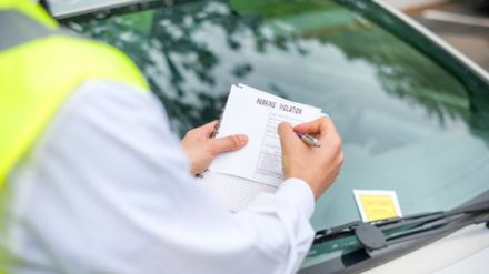 Noida, Over 1100 challans, traffic violations,