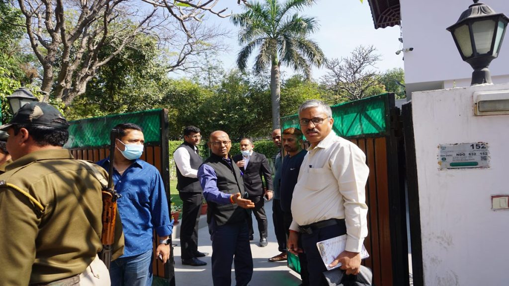 Central Bureau of Investigation (CBI) officials arrives at the residence of Rashtriya Janata Dal MP Misa Bharti to question her father and party chief Lalu Prasad Yadav in land-for-jobs case, in New Delhi, Tuesday, March 7, 2023. (PTI Photo) Central Bureau of Investigation (CBI) officials arrives at the residence of Rashtriya Janata Dal MP Misa Bharti to question her father and party chief Lalu Prasad Yadav in land-for-jobs case, in New Delhi, Tuesday, March 7, 2023. (PTI Photo)