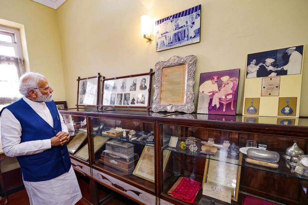 Prime Minister Narendra Modi visits Sir M Visvesvaraya Museum, in Chikkaballapur, Saturday, March 25, 2023. (PTI Photo)
