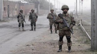 Pakistani army soldiers