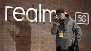 Realme fold and Realme Flip