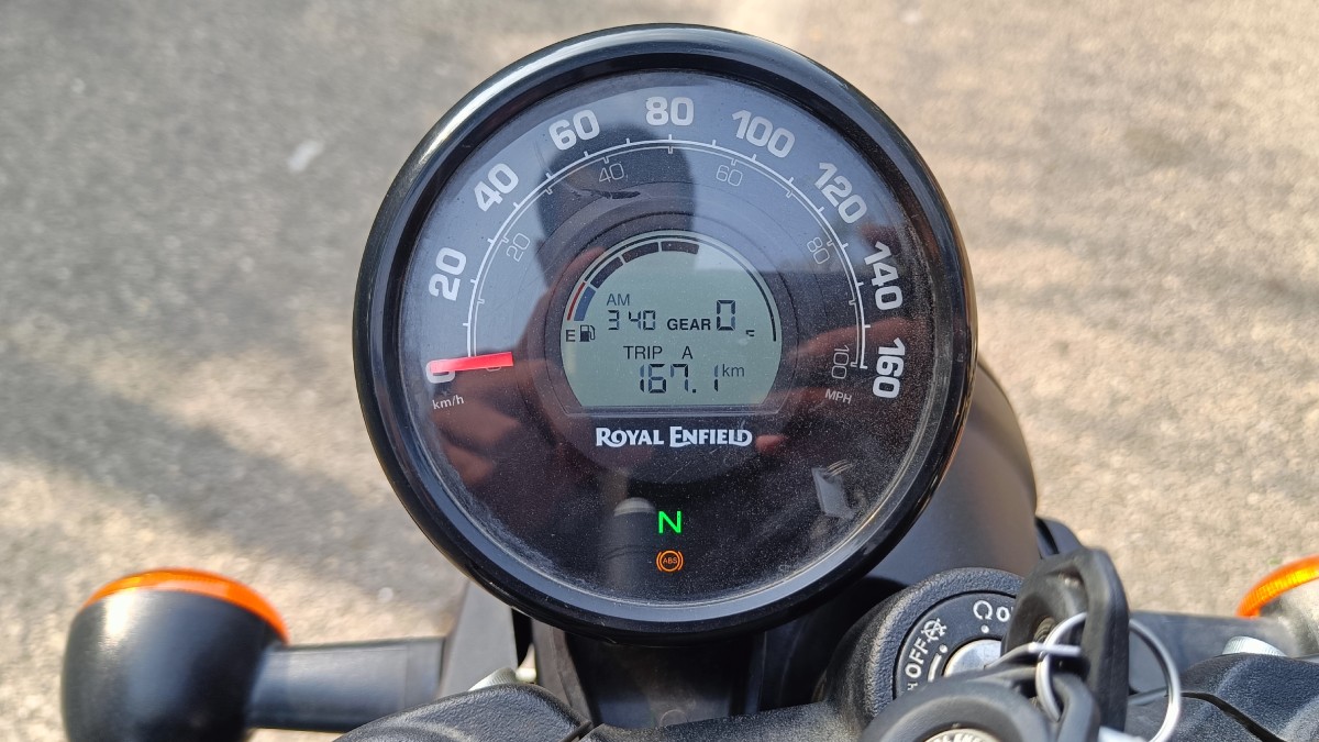 The Royal Enfield Hunter 350 features a semi-digital instrument cluster and a USB charging port. Royal Enfield is also offering its Tripper navigation pod with the Hunter 350 but only as an accessory.