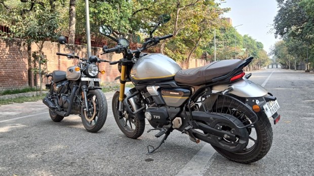 hunter 350 vs tvs ronin